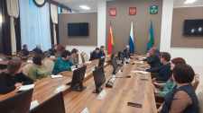 Глава Воробьёвского муниципального района провел еженедельное рабочее совещание